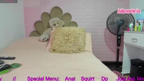 Snapshot of allondra_11 chatting on September 17, 10:13 pm allondra online show from September 17, 10:13 pm