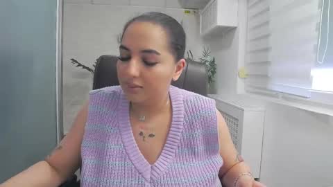         online show from May 31, 3:11 pm