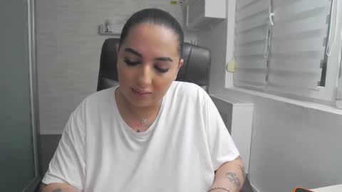         online show from May 29, 8:29 pm