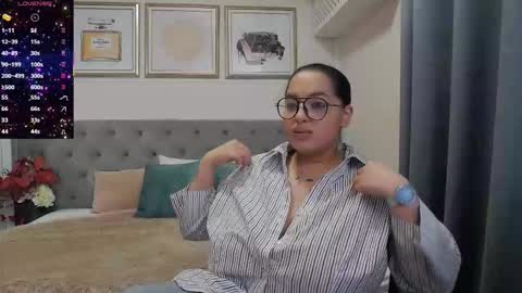         online show from March 1, 10:25 pm