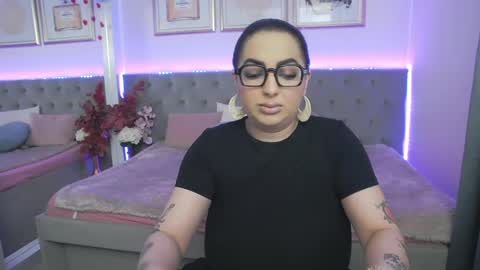         online show from May 25, 5:30 pm