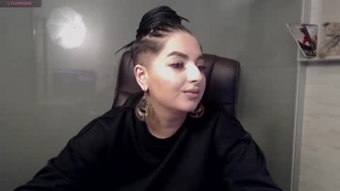 Snapshot of allyiah chatting on March 8, 1:28 am online show from March 8, 1:28 am
