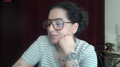 Snapshot of allyiah chatting on September 11, 8:21 pm online show from September 11, 8:21 pm