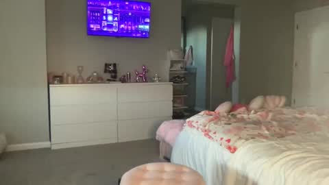 Ally Mae online show from September 9, 1:27 am