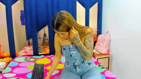 allysonrrouserx online show from March 17, 11:37 am