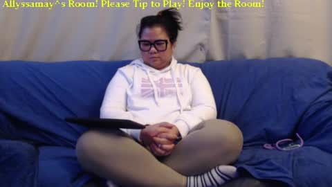Snapshot of allyssamay chatting on February 11, 6:40 am Allyssamay online show from February 11, 6:40 am
