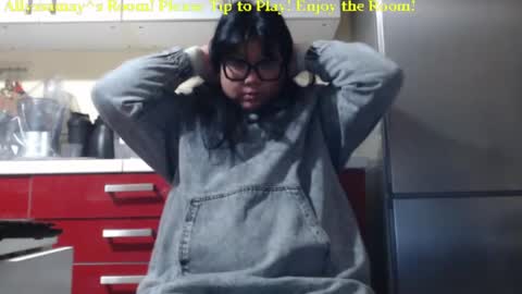 Snapshot of allyssamay chatting on February 24, 5:00 am Allyssamay online show from February 24, 5:00 am