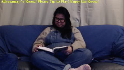 Snapshot of allyssamay chatting on February 28, 3:59 am Allyssamay online show from February 28, 3:59 am