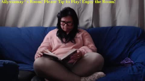 Snapshot of allyssamay chatting on March 4, 6:37 am Allyssamay online show from March 4, 6:37 am
