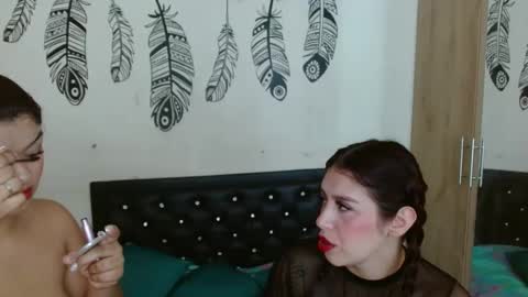 Snapshot of alma_meza chatting on March 4, 1:06 pm alma_meza online show from March 4, 1:06 pm