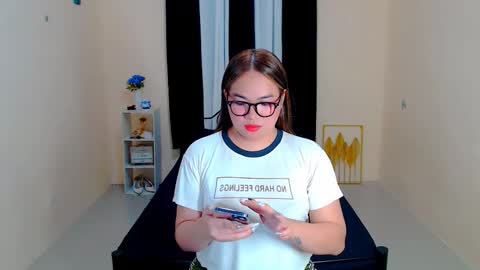 Snapshot of almirablont13 chatting on September 19, 5:38 pm Almira online show from September 19, 5:38 pm