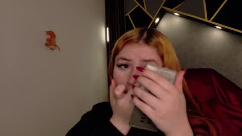 Snapshot of almma_ chatting on February 25, 1:00 pm ALMMA online show from February 25, 1:00 pm