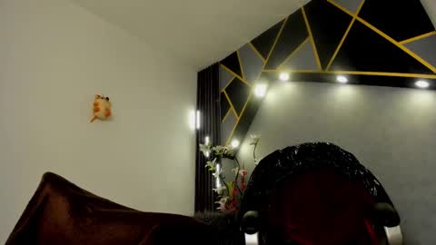 Snapshot of almma_ chatting on February 12, 5:26 pm ALMMA online show from February 12, 5:26 pm