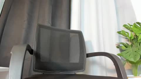 alondra online show from March 17, 2:05 am