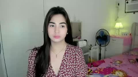 alovelydollnica online show from April 15, 2:04 am