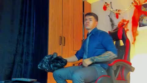 alpha_dominus_ online show from October 20, 3:22 am