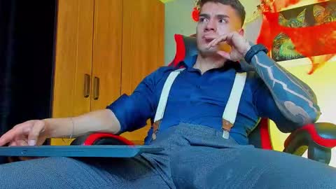 alpha_dominus_ online show from October 22, 5:10 am