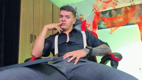 alpha_dominus_ online show from October 28, 4:46 am