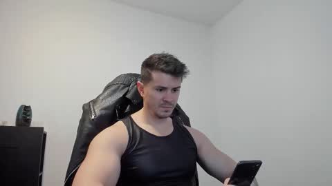 LeatherMaster online show from November 10, 11:35 am