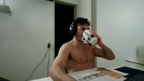 alphah_hunk online show from January 15, 8:50 pm