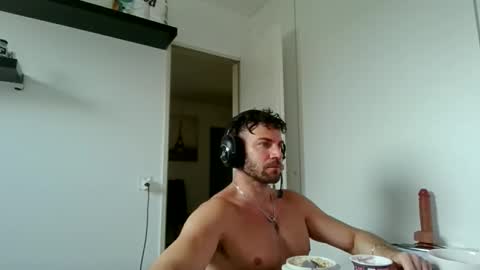 alphah_hunk online show from March 9, 10:09 am