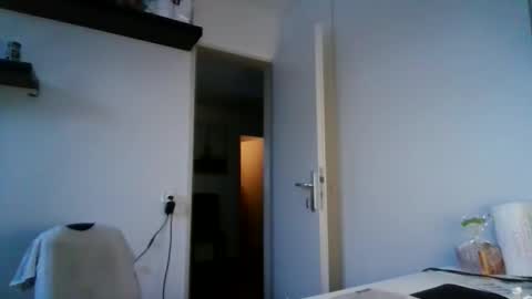 alphah_hunk online show from January 10, 3:50 pm