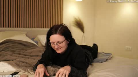 Lucid Dreaming online show from October 5, 7:43 pm