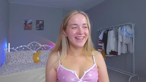 Amelia NEXT STREAM  online show from December 3, 5:17 pm