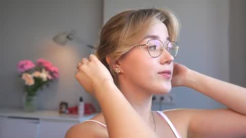 Amelia NEXT STREAM  online show from June 5, 2:44 pm