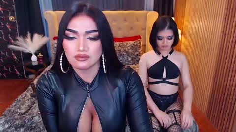 Alura Jhenson online show from February 16, 3:15 am