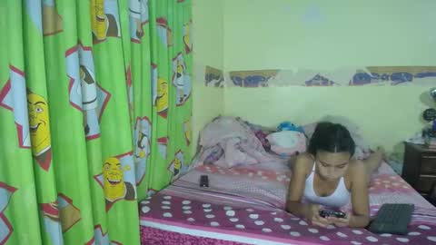 Snapshot of always_hot3 chatting on September 14, 2:36 am always_hot3 online show from September 14, 2:36 am