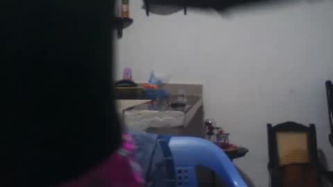 Snapshot of aly826805 chatting on September 11, 4:25 am analia online show from September 11, 4:25 am