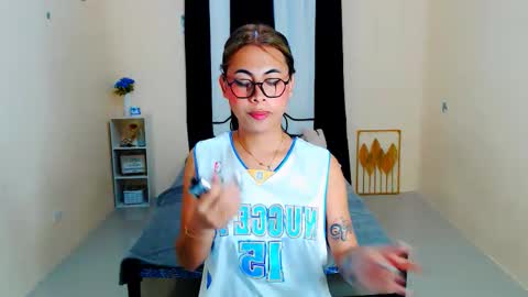 Snapshot of alyannarose chatting on September 18, 9:13 am alyannarose online show from September 18, 9:13 am
