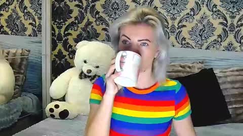 aly online show from March 1, 8:23 am