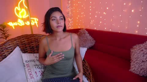 alyn online show from February 4, 12:33 pm