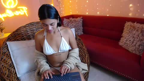 alyn online show from February 13, 12:54 pm