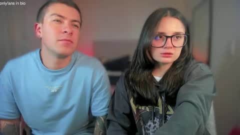 look onlyfans in screen online show from February 14, 3:33 am