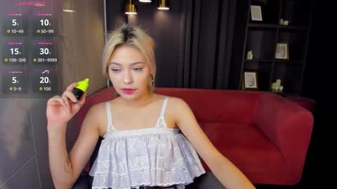 Alysia online show from October 30, 2:39 pm