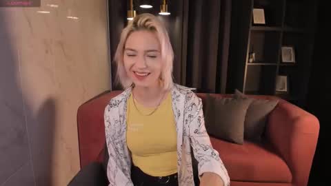 Alysia online show from September 21, 2:43 pm