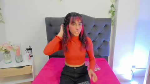 alyssa_joness online show from March 5, 3:51 am