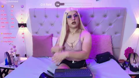 alyssaa_hunter online show from February 17, 10:27 pm