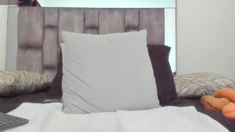 alyssia online show from May 31, 6:09 pm