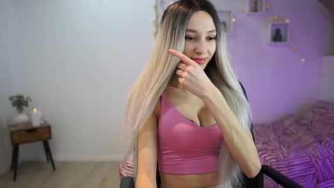 Snapshot of amai__liu chatting on March 11, 7:03 pm Amai Liu online show from March 11, 7:03 pm