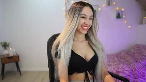 Snapshot of amai__liu chatting on March 4, 7:11 pm Amai Liu online show from March 4, 7:11 pm