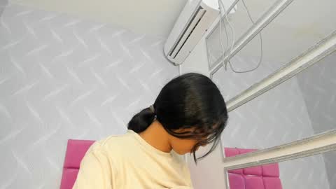 Snapshot of amaia_baez chatting on January 23, 1:51 am AMAIA online show from January 23, 1:51 am
