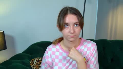 Amalia online show from September 18, 7:12 am