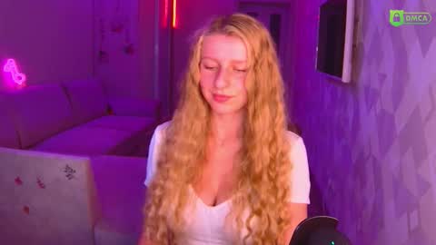 Amalia online show from October 27, 2:17 pm