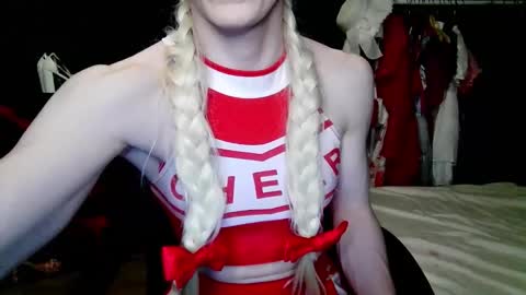 Amalie online show from October 23, 7:48 pm