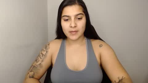 Snapshot of amanda5star chatting on January 16, 11:48 pm The queen of the biceps online show from January 16, 11:48 pm