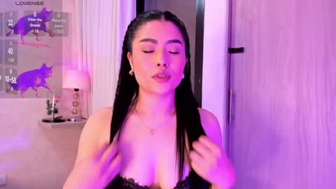 Snapshot of amanda_26 chatting on February 3, 1:30 am Luisa online show from February 3, 1:30 am